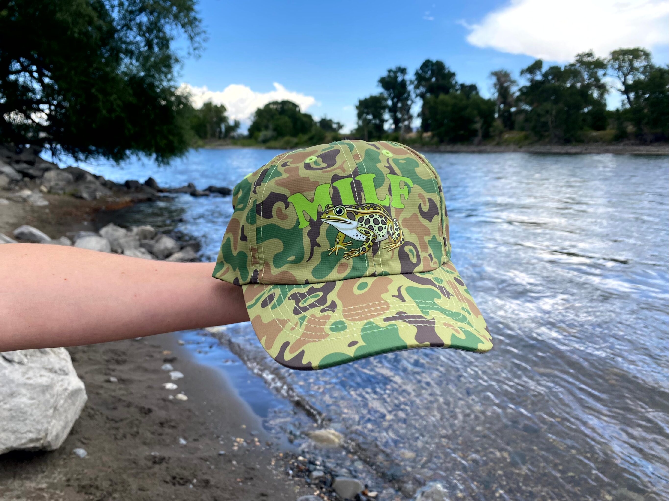 Man I Love Frogs Camo Hat
